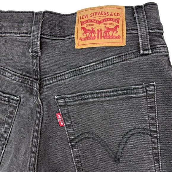 Levi's High-Waisted Mom Jean In Say No Go Size 26 - Picture 6 of 6